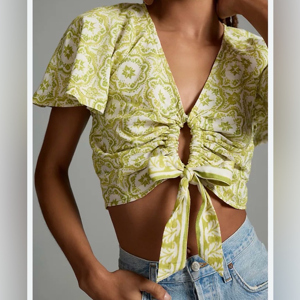 Anthropologie Pilcro flutter sleeve Green‎ Patterned Women's crop Top